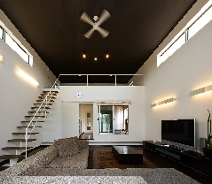 有限会社　森﨑美装