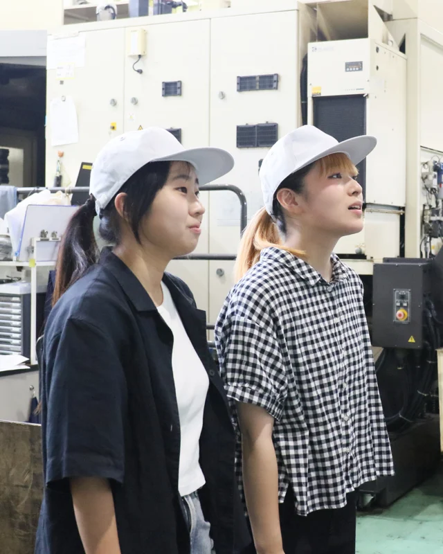 ＼取材スタート／
企業への取材がスタートしました✨

1社目は、磐田市の株式会社 新川製作所✍️
準備していた質問だけでなく、その場で浮かんだ疑問も質問しながら、一生懸命インタビューしました🎤

引き続き頑張っていきます！！

#ジョブパレット #静岡県
#大学生 #就職活動 #就活 #就活生 #就活生と繋がりたい #就活準備 #インターン #インターンシップ #新卒 #新卒採用 #26卒 #27卒 #28卒 #29卒