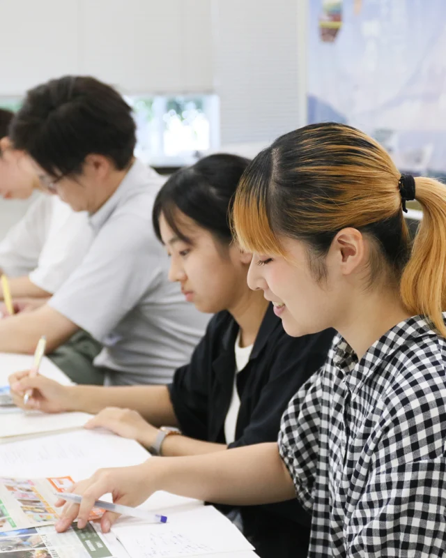 ＼取材スタート／
2社目は、焼津市の株式会社いちまる✍️
色々見学させていただきながら、わからないことを教えてもらいました。

学びいっぱいの取材になりました。

#ジョブパレット #静岡県
#大学生 #就職活動 #就活 #就活生 #就活生と繋がりたい #就活準備 #インターン #インターンシップ #新卒 #新卒採用 #26卒 #27卒 #28卒 #29卒